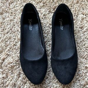 Women's Black Flats